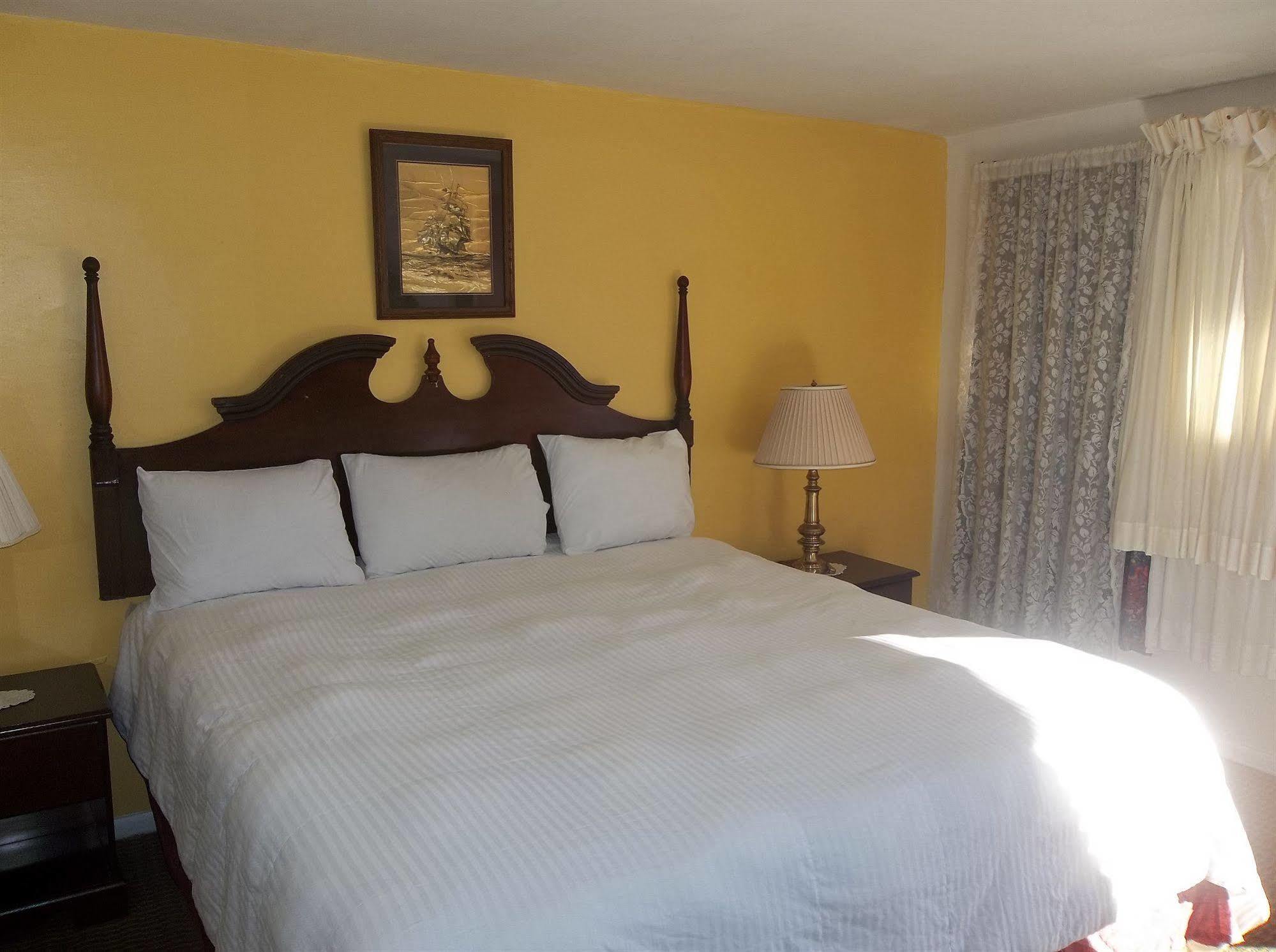 Catalina Airport Motel Avon Extérieur photo